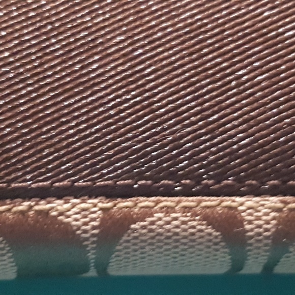 NWOT 💥💖 new price almost half price !!Coach  signature cloth /leather - Picture 12 of 16